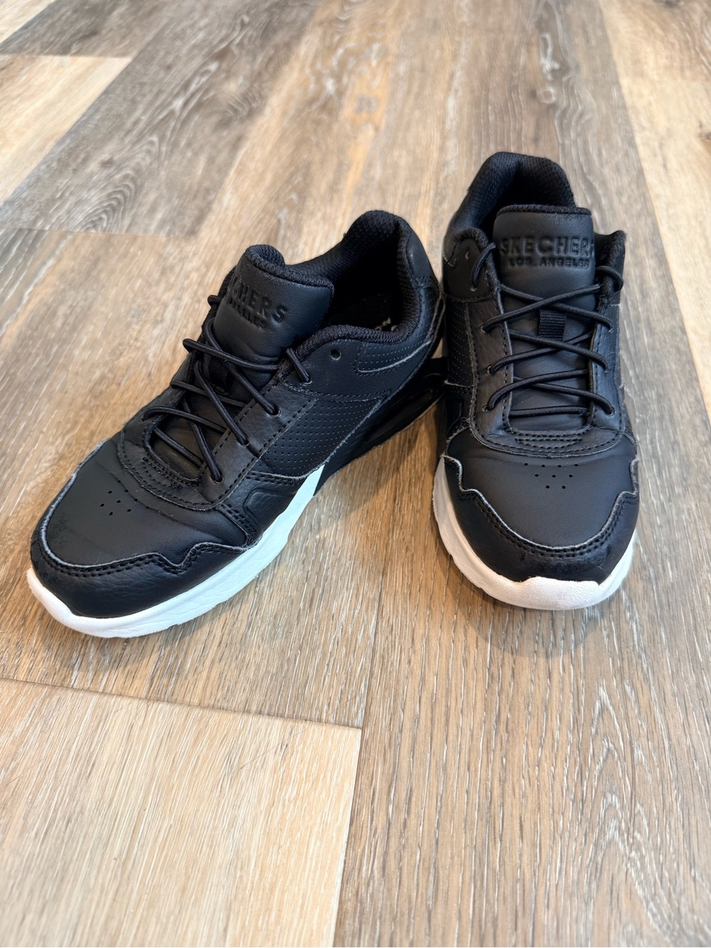 Skechers Uno Lite 2.0 Kids Black Sneakers Size 1 Memory Foam